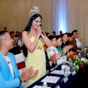 Phi Thanh Vân làm giám khảo “Hoa khôi mùa xuân”