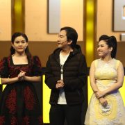 Kim Tử Long rủ vợ và con gái nuôi tham gia gameshow trí tuệ