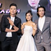 Hoàng Yến Chibi khoe vai trần gợi cảm trong ngày ra mắt phim mới