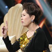 Danh ca Phương Dung sống một mình tại Việt Nam ở tuổi 74