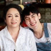 Võ Đăng Khoa: “Tôi chưa bao giờ xin tiền bố mẹ để làm nghệ thuật”