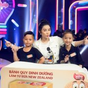 Lý Nhã Kỳ, Trương Thế Vinh vỡ òa khi siêu nhí đạt 10 điểm