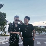 CEO Nguyễn Minh Quang kết nghĩa anh em với chàng ca sĩ Hoa Vinh