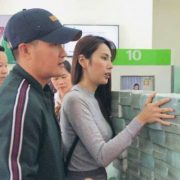 Công Vinh thấy Thủy Tiên gan khi dám hỗ trợ cụ ông 200 triệu