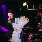 Khắc Minh khoe giọng trầm ấm trong bản hit mới “Hoàng hôn trên tóc em”