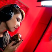 Thanh Thảo đưa con gái về Việt Nam ăn Tết, tiết lộ kế hoạch comeback
