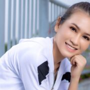 Diễn viên MC Quỳnh Lê: “Tôi muốn là người bình thường làm những điều khác thường”