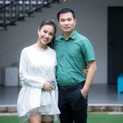 Vân Hugo và chồng doanh nhân được khen đẹp đôi