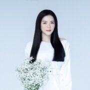 Lý Nhã Kỳ đẹp thoát tục, khoe nhan sắc lão hóa ngược
