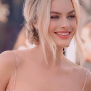 Margot Robbie – mỹ nhân gợi cảm đến từ nước Úc
