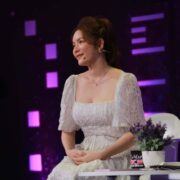 Lý Nhã Kỳ: “Hình ảnh chiếc xe lăn là nỗi ám ảnh suốt cuộc đời”