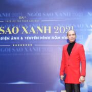 Nghệ sĩ saxophone Minh Tâm Bùi lịch lãm dự thảm đỏ Ngôi Sao Xanh