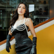 Minh Tú “phủ sóng” trên ghế nóng