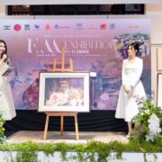 Top 3 Miss World Việt Nam đến chúc mừng họa sĩ Phan Anh Thư