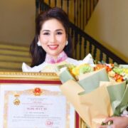 ‘Hoa hậu cải lương’ Như Huỳnh: Tôi thức trắng đêm trước ngày nhận danh hiệu NSƯT