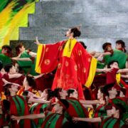 NSƯT Như Huỳnh đánh thức hồn thiêng sông núi trên sân khấu Hoa Lư