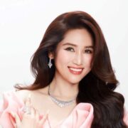 NSƯT Như Huỳnh tuyển chọn giọng ca Chuông Vàng Vọng Cổ 2025