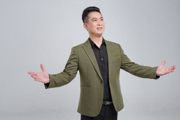 Ca sĩ Lê Anh Tuấn phối mới “Thác Sen mặt hồ” với rap và rock