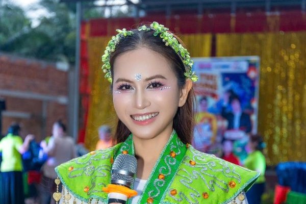 MC DV Quỳnh Lê: Khi yêu thương được đo bằng nụ cười trẻ thơ
